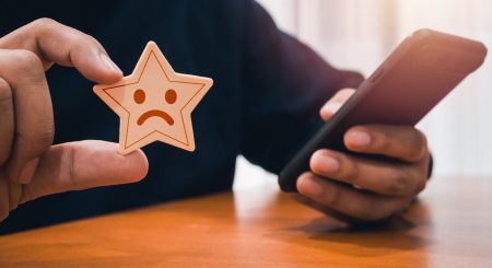 Exemplos de situações em que o feedback negativo é válido